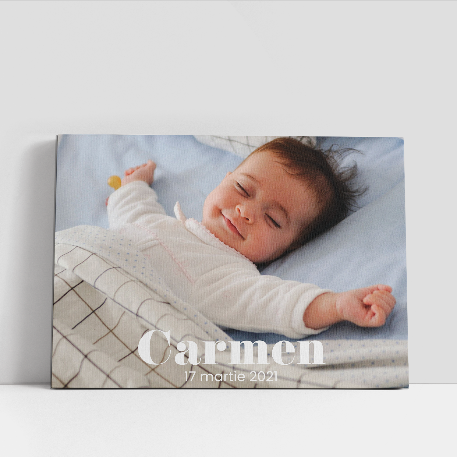 Tablou canvas personalizat cu dată, nume și poza bebelușului Tablou canvas personalizat cu dată, nume și poza bebelușului