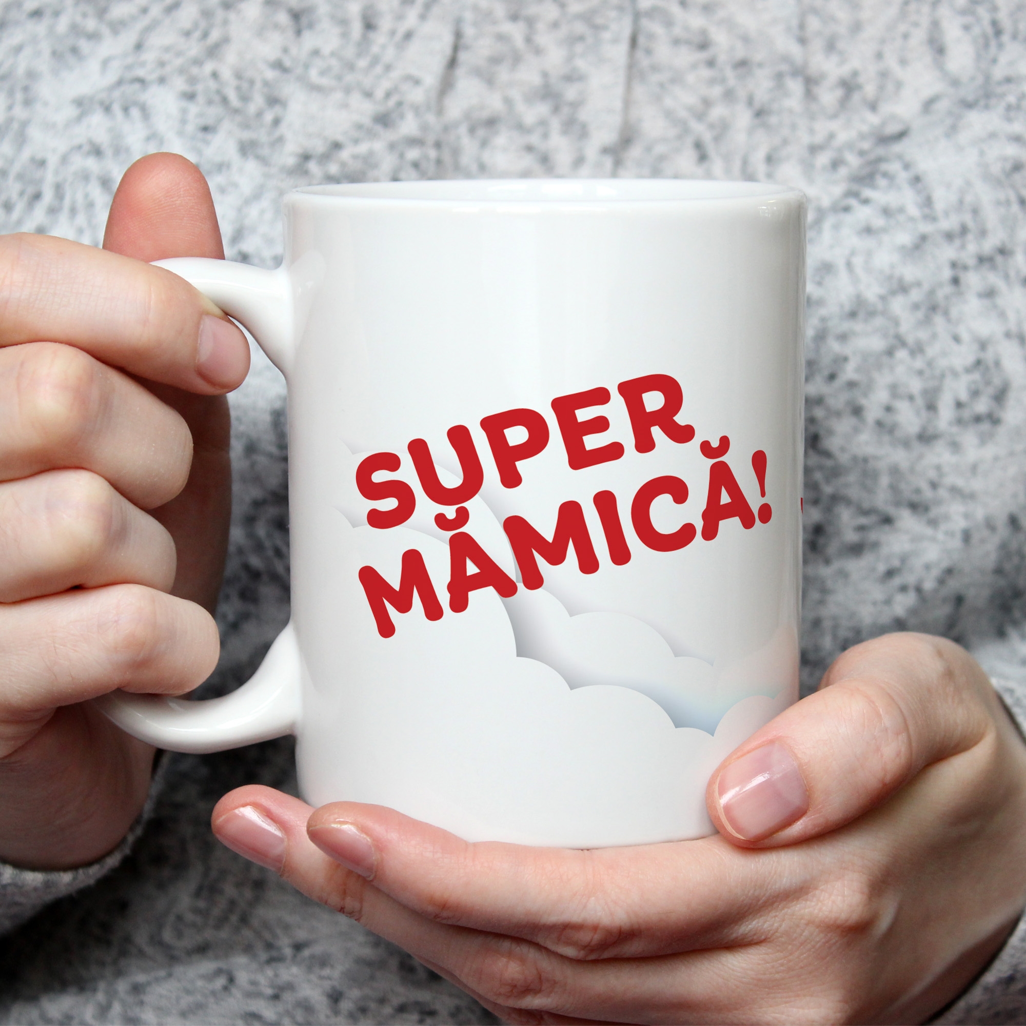 Cană personalizata 8 martie, cu poza – Super mamica Cană personalizata 8 martie, cu poza – Super mamica