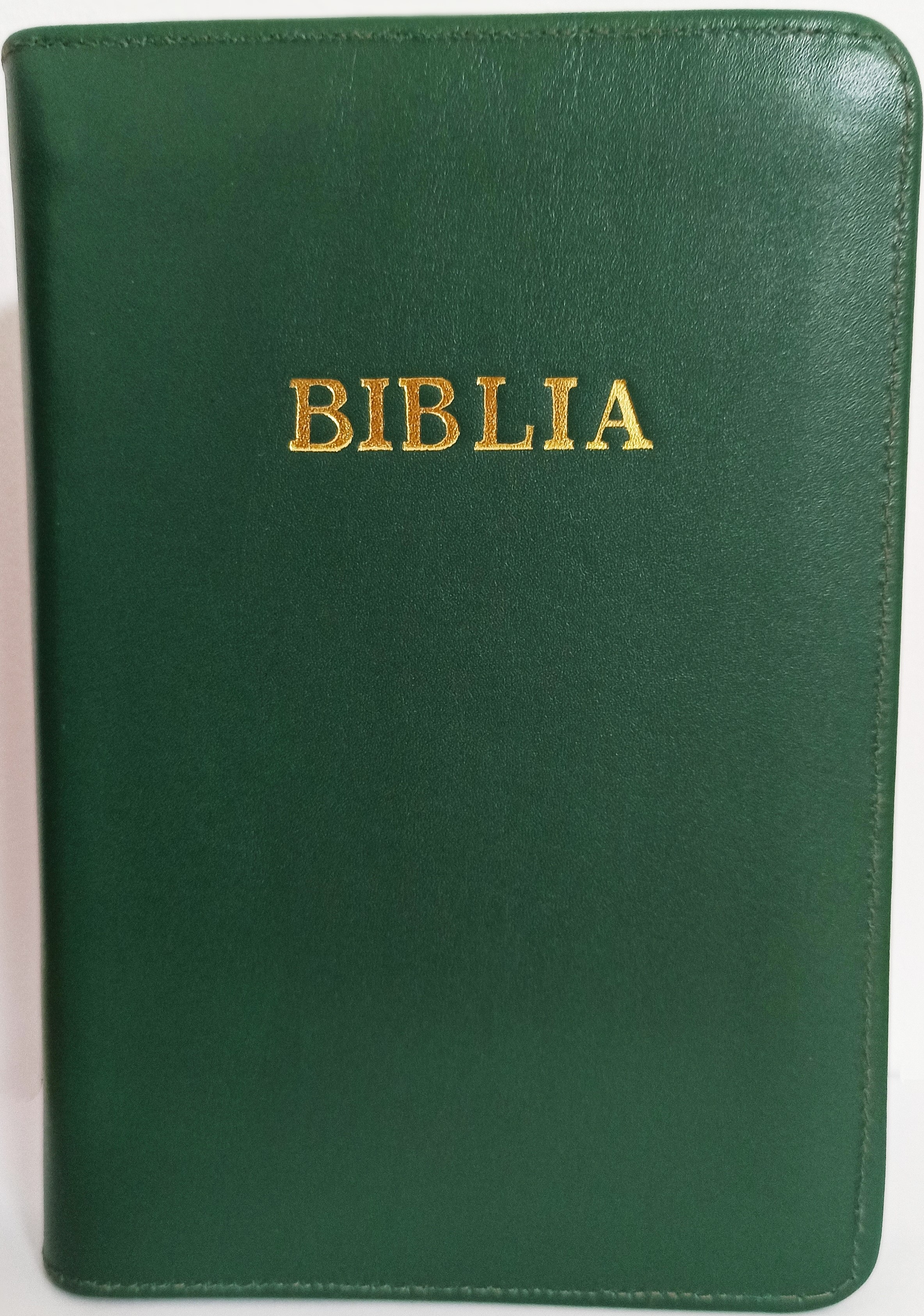 Biblie din piele,marime mica, culoare verde iarba, fermoar, margini albe, cuv. lui Isus in rosu [043 PF]
