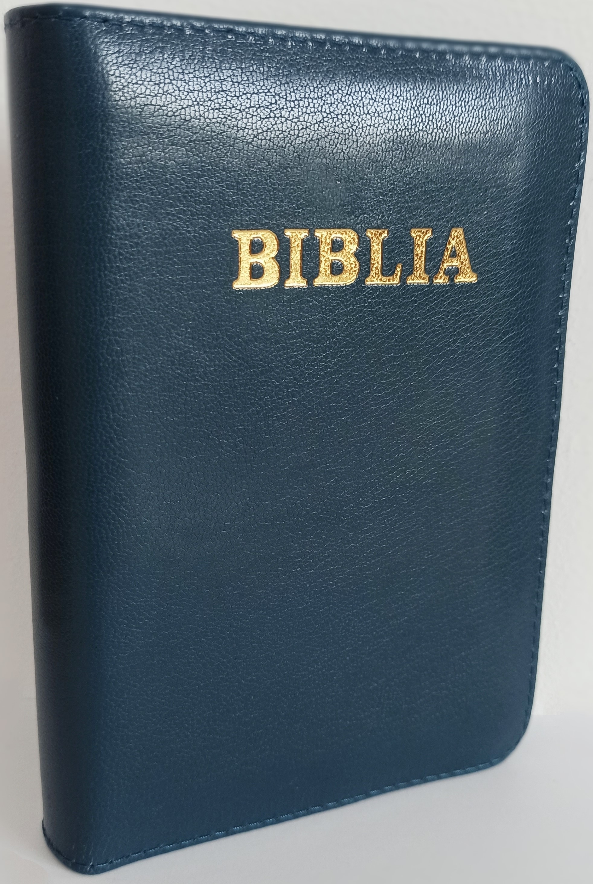 Biblie marime mica, piele,culoare albastru marin, index, fermoar, margini aurii, cuv. lui Isus in rosu,[047 PFI]