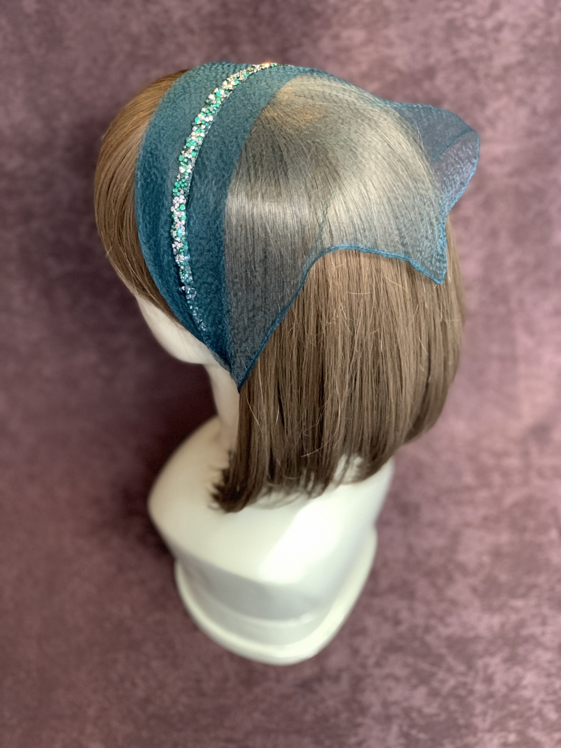 Batic spumă - Verde cu coronita strasuri (96x15 cm) Batic spumă - Verde cu coronita strasuri (96x15 cm)