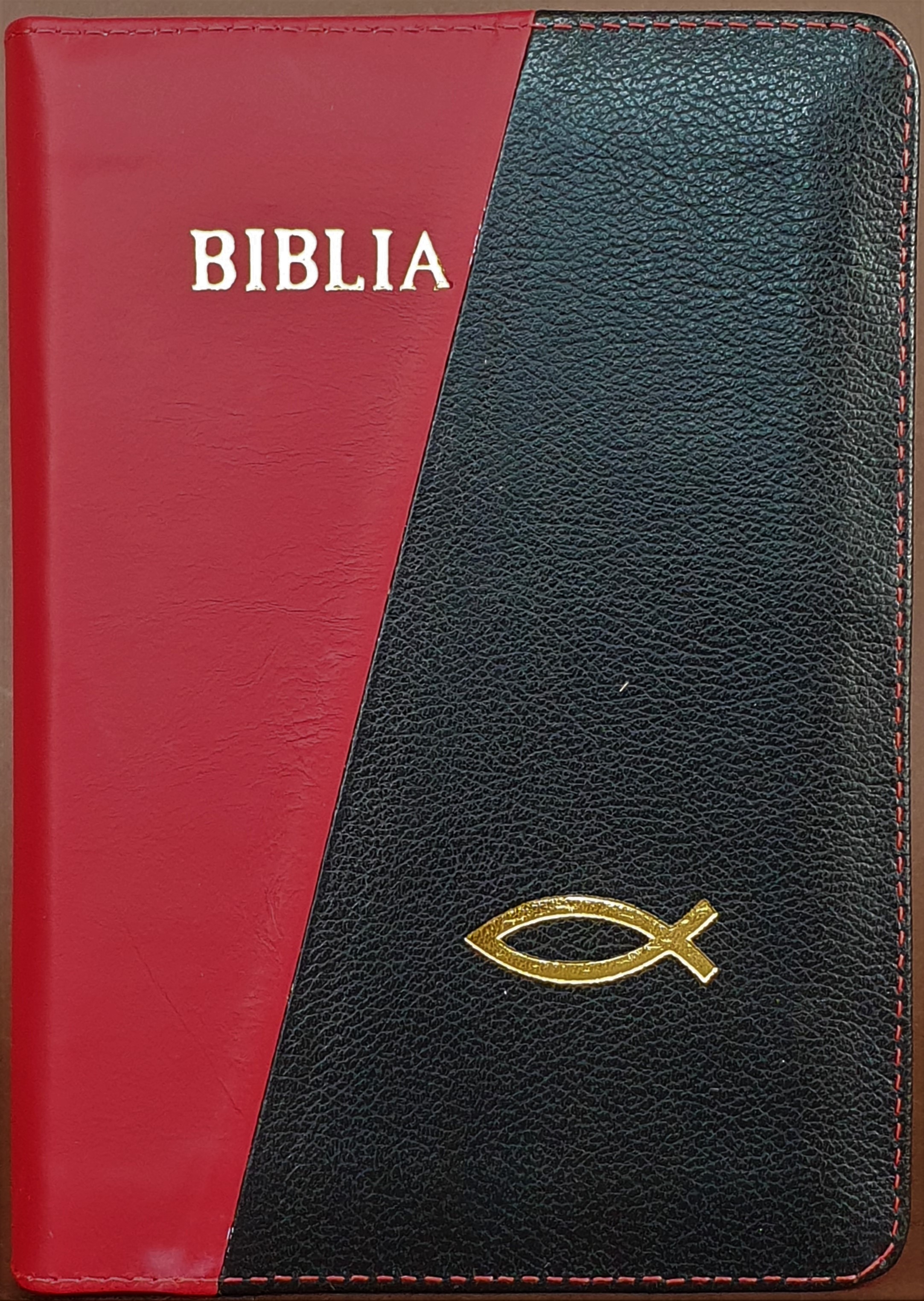 Biblia din piele, marime medie, culoare rosu cu negru, fermoar,margini albe,simbol peste, cuv. lui Isus cu rosu [053]