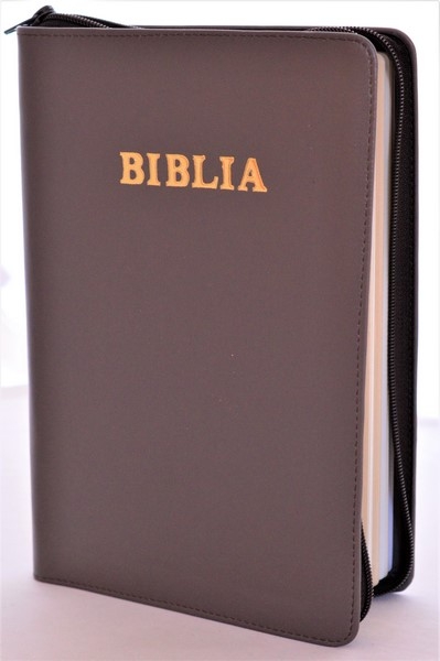 Biblia marime mare, din piele, culoare maro brun, cuv. lui Isus cu rosu, margini albe, fermoar [073 PF]
