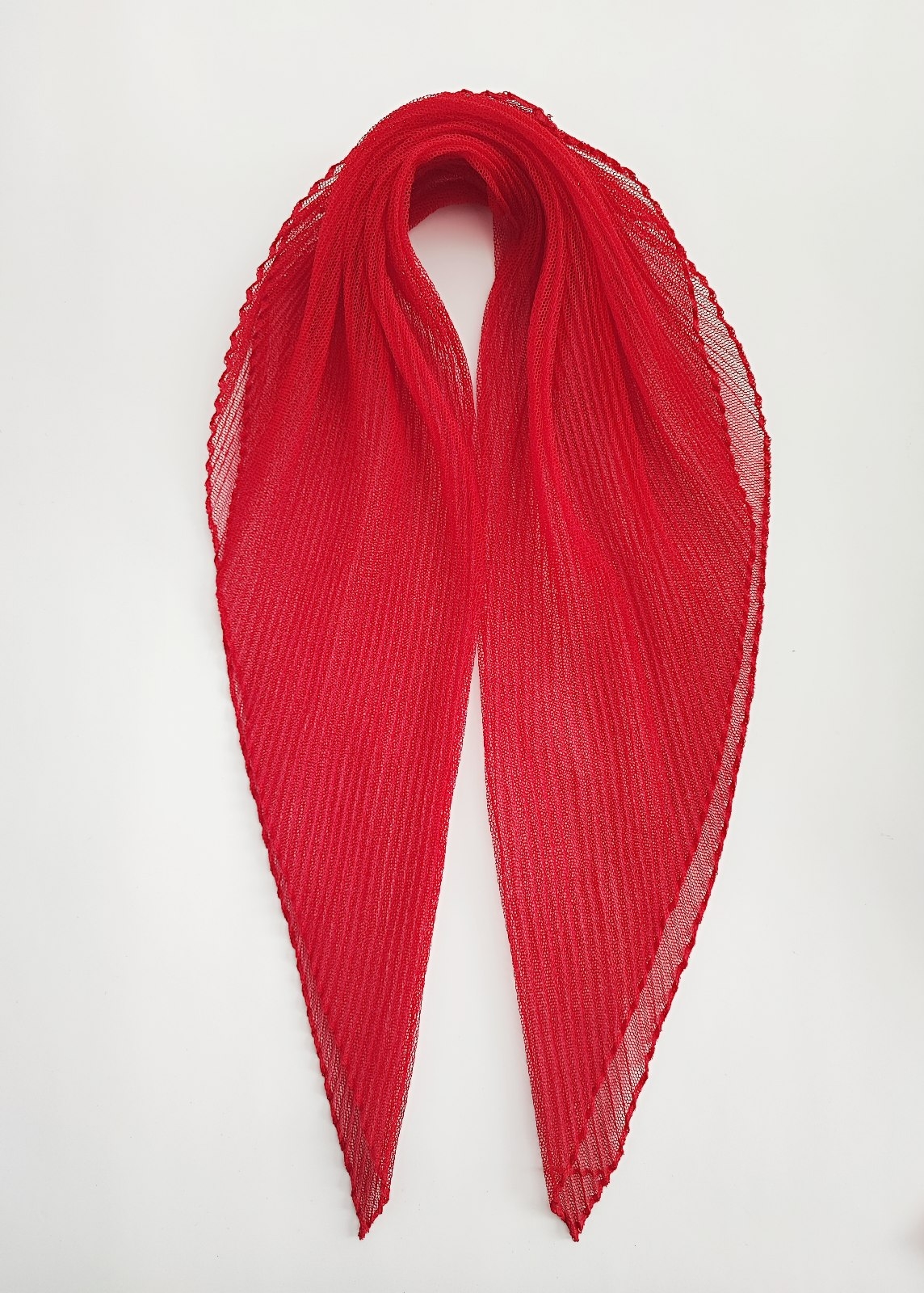 Batic plisat - Rosu (60x36 cm) Batic plisat - Rosu (60x36 cm)