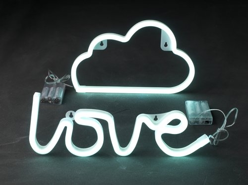 Litere decorative cu led  - LOVE  ALB  (34.5X12.5X1.5cm) Litere decorative cu led  - LOVE  ALB  (34.5X12.5X1.5cm)