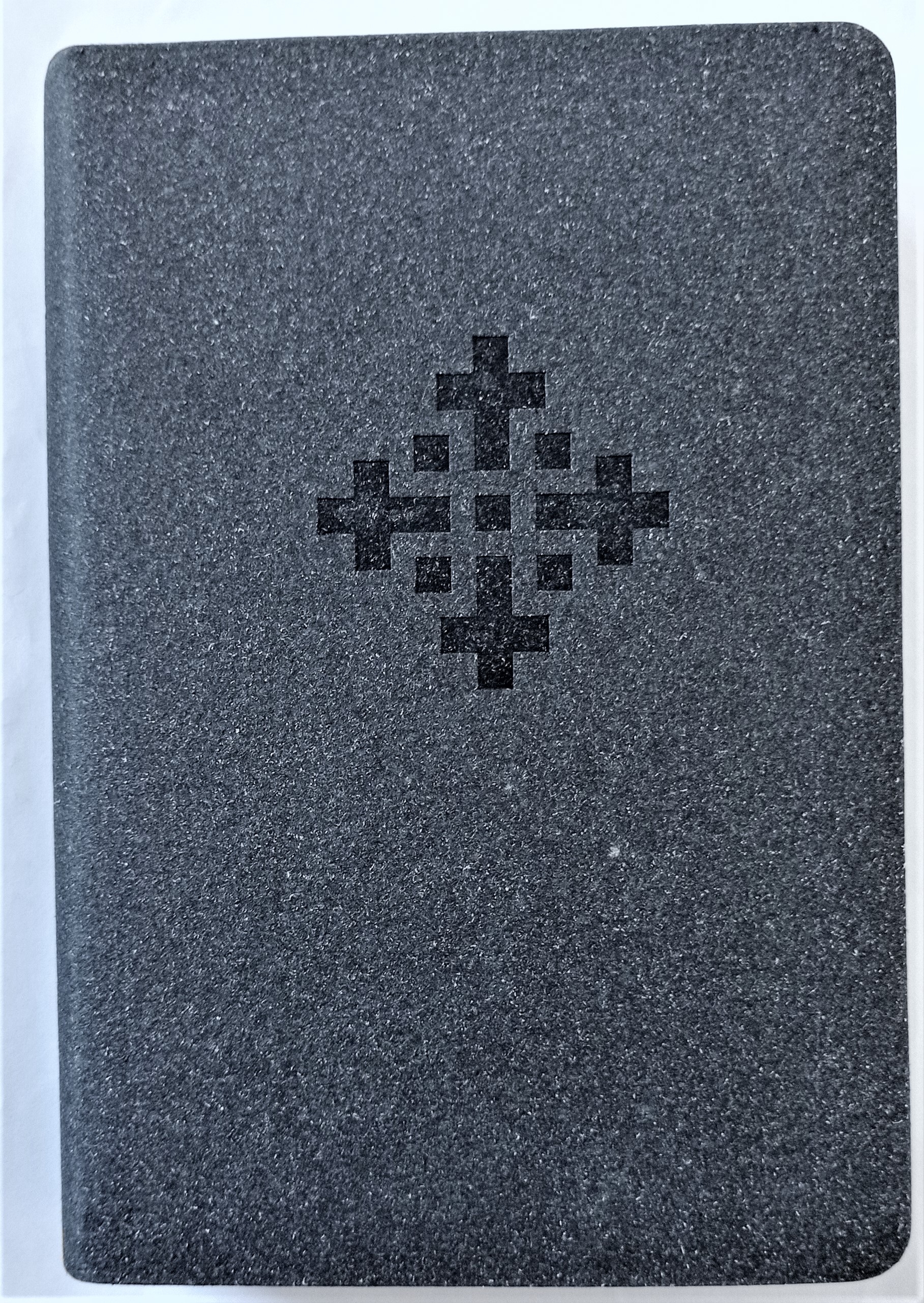 Biblia in limba finlandeza, Raamattu, marime medie, coperta piele ecologica, gri Biblia in limba finlandeza, Raamattu, marime medie, coperta piele ecologica, gri