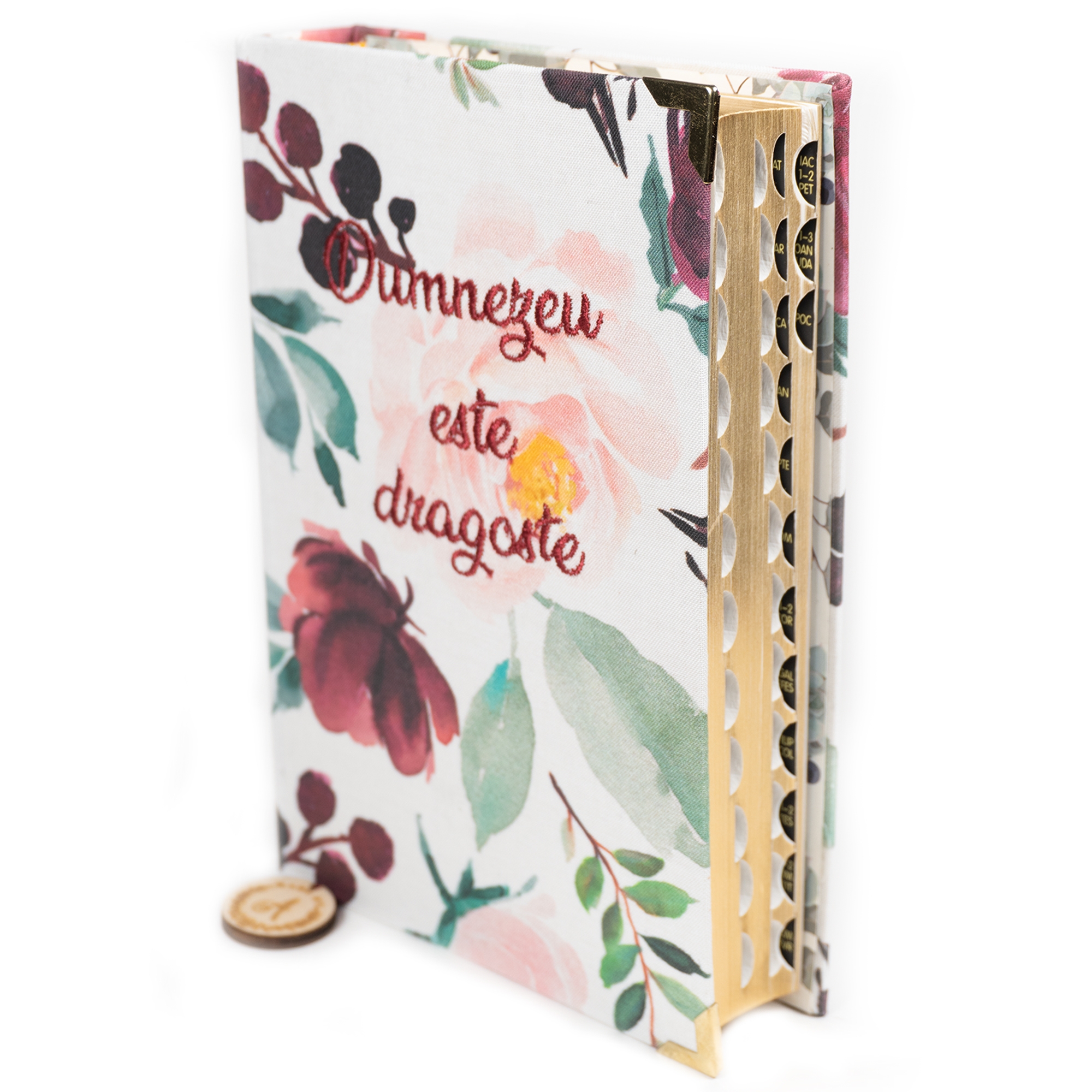 Biblia handmade, model 132, marime medie, coperta tare textila, margini aurii, index, cuv. lui Isus cu rosu [SI 057 HM]