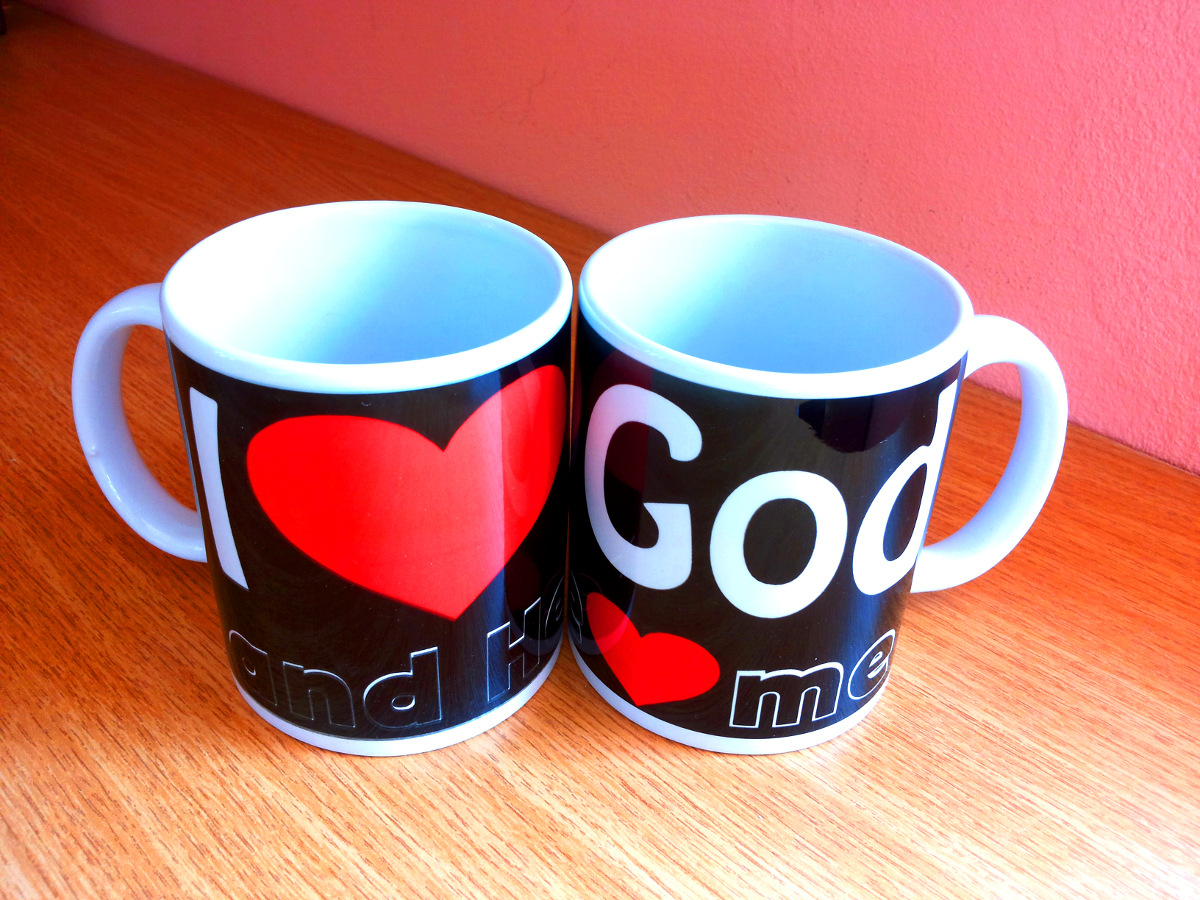 Cana ceramica cu mesaj crestin  - I love GOD and He love me Cana ceramica cu mesaj crestin  - I love GOD and He love me