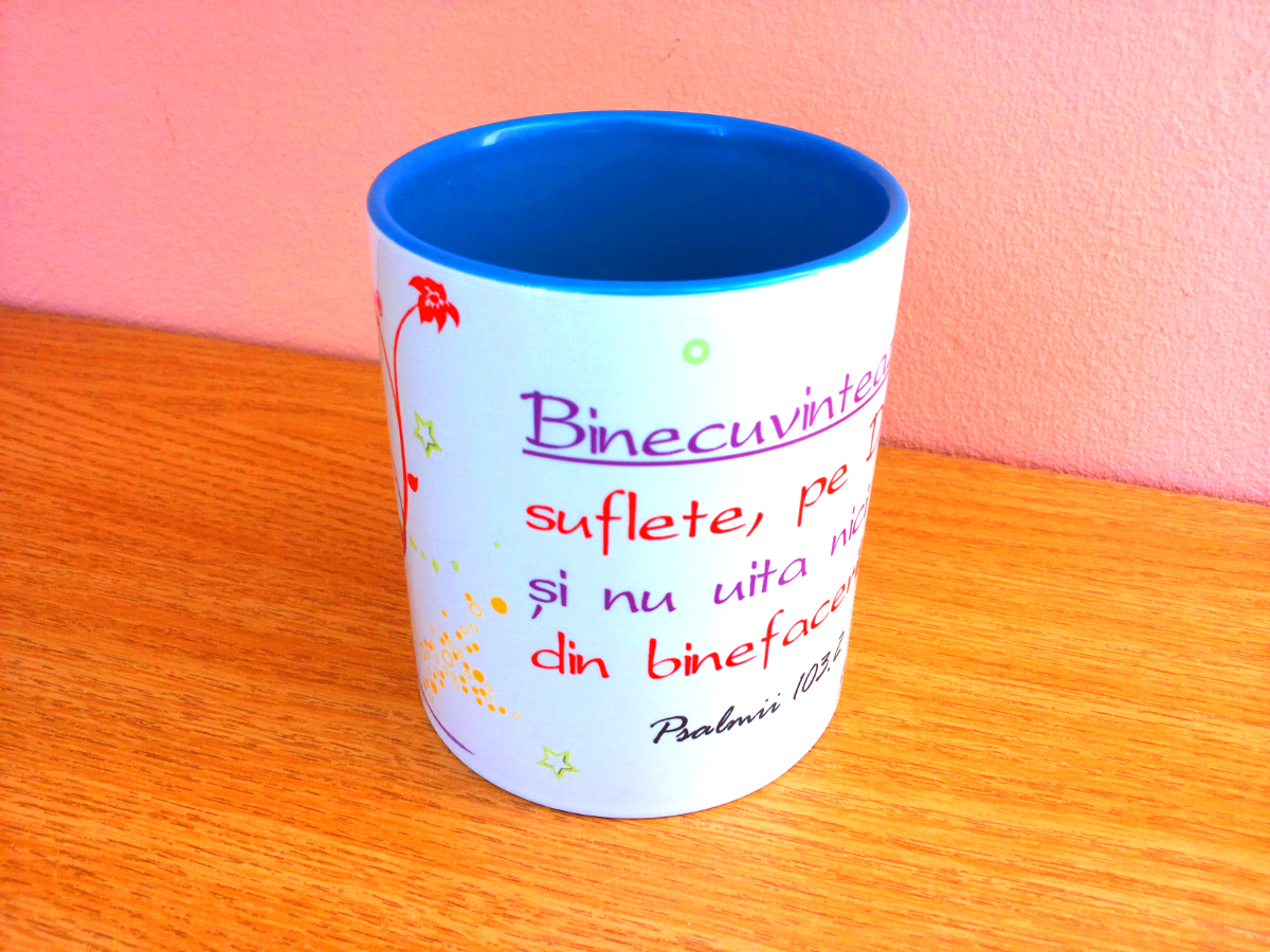 Cana ceramica cu verset biblic si interior albastru - Binecuvinteaza suflete pe Domnul Cana ceramica cu verset biblic si interior albastru - Binecuvinteaza suflete pe Domnul
