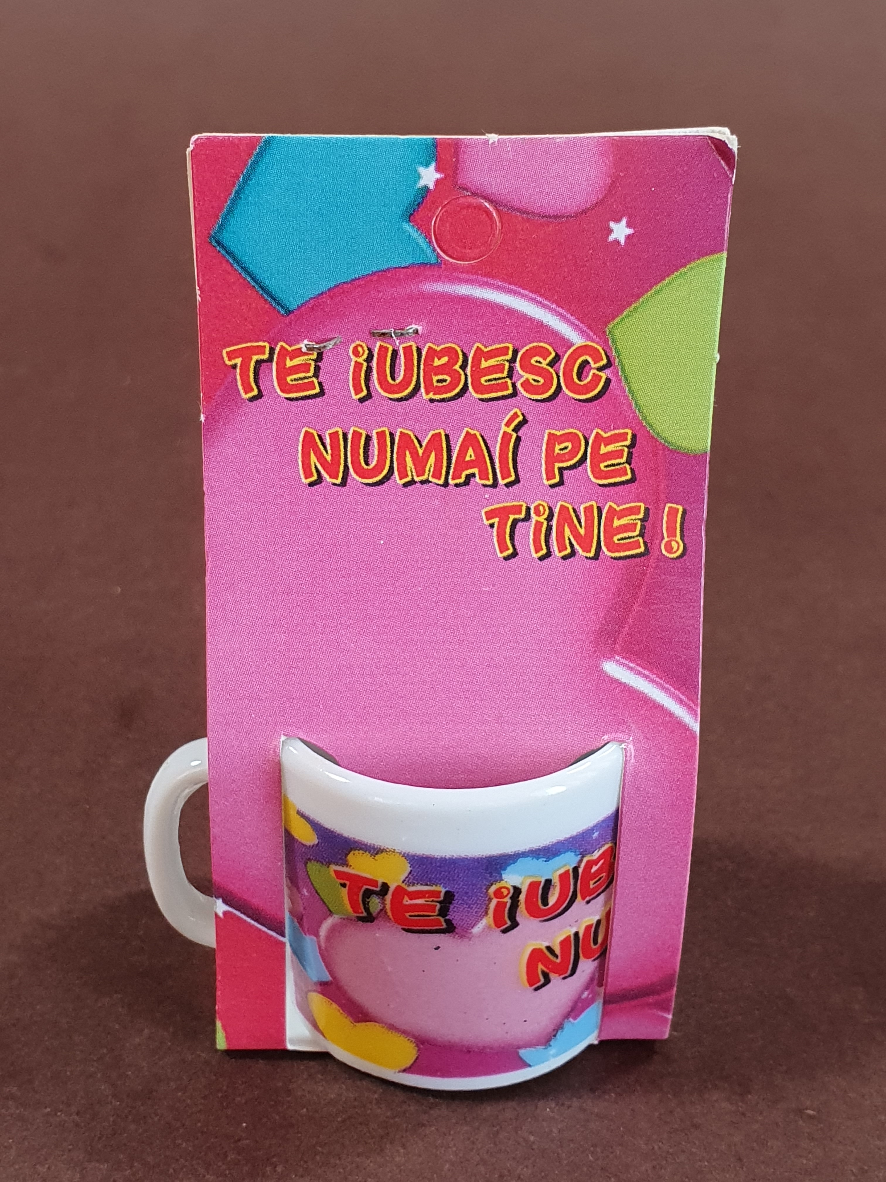 Canuta cu mesaje de dragoste - Te iubesc numai pe tine! Canuta cu mesaje de dragoste - Te iubesc numai pe tine!