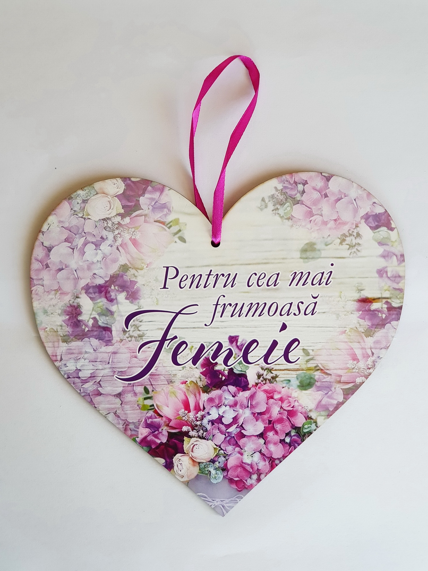 Tablita perete -  Pentru cea mai frumoasa femeie Tablita perete -  Pentru cea mai frumoasa femeie