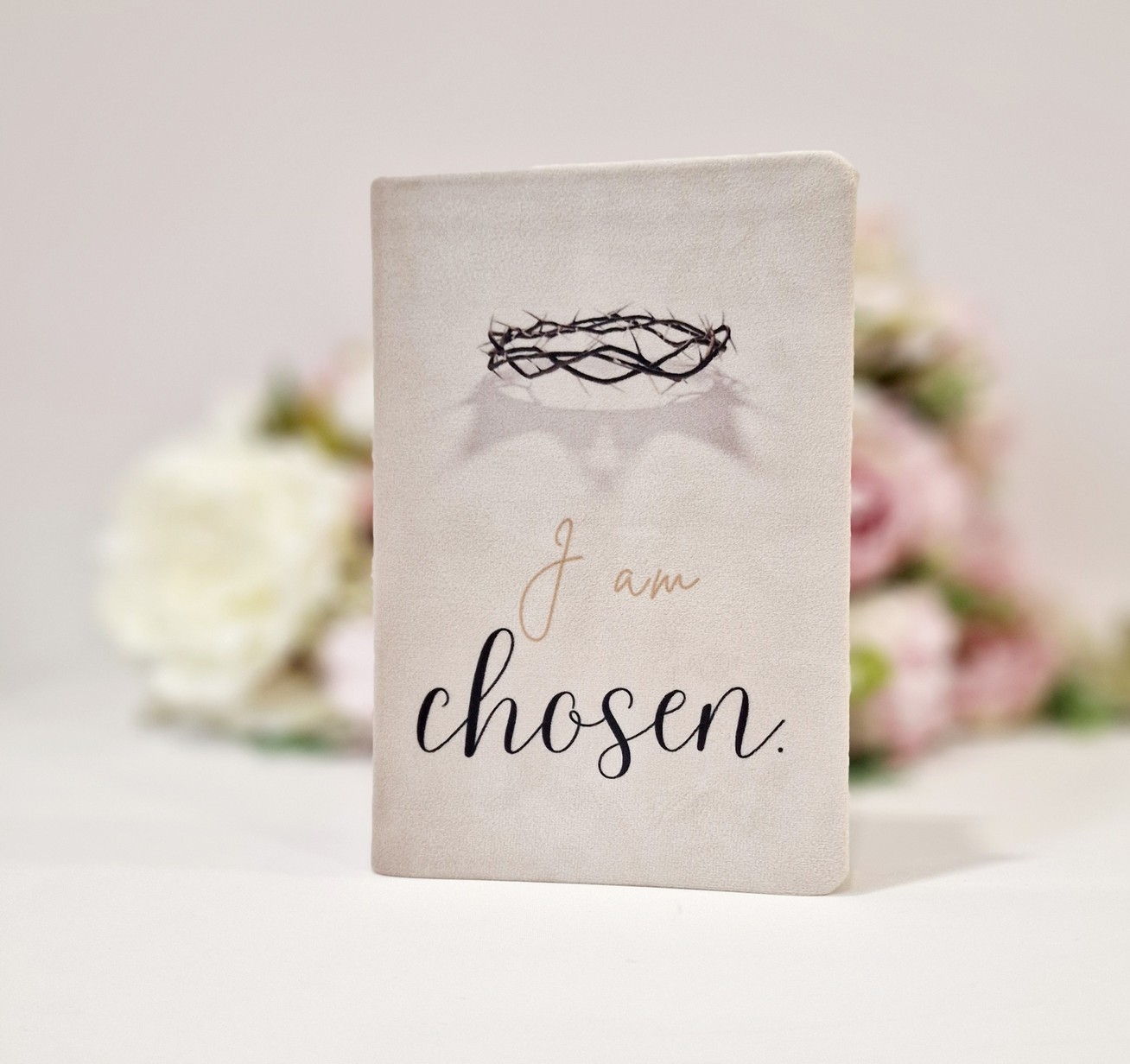 Biblia handmade, model 11, coperta de catifea, flexibila, marime medie, margini aurii, index, cuv. lui Isus cu rosu [SI 057 CAT]