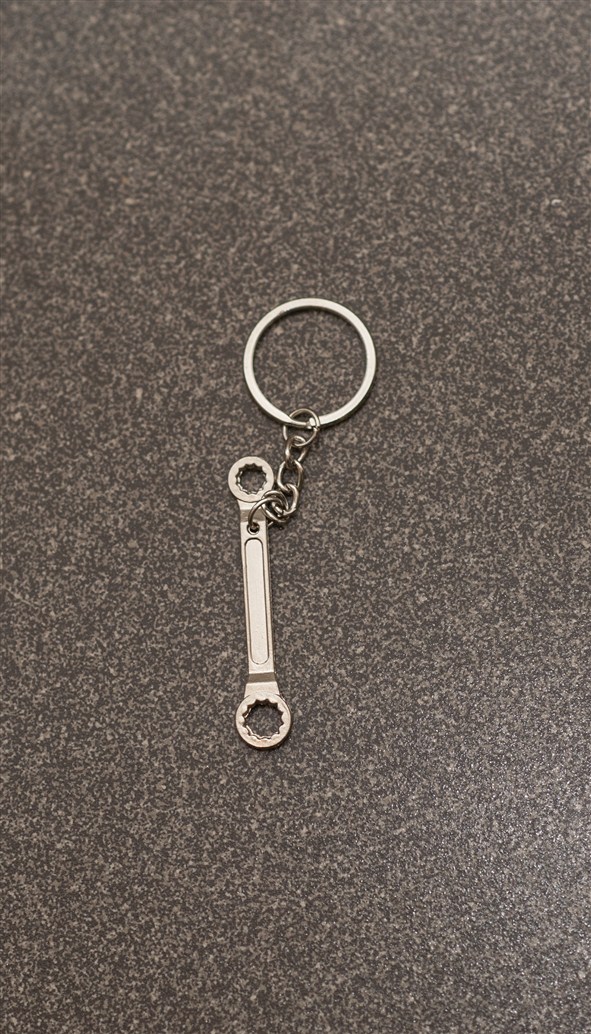 Breloc din metal - diverse meserii Breloc din metal - diverse meserii