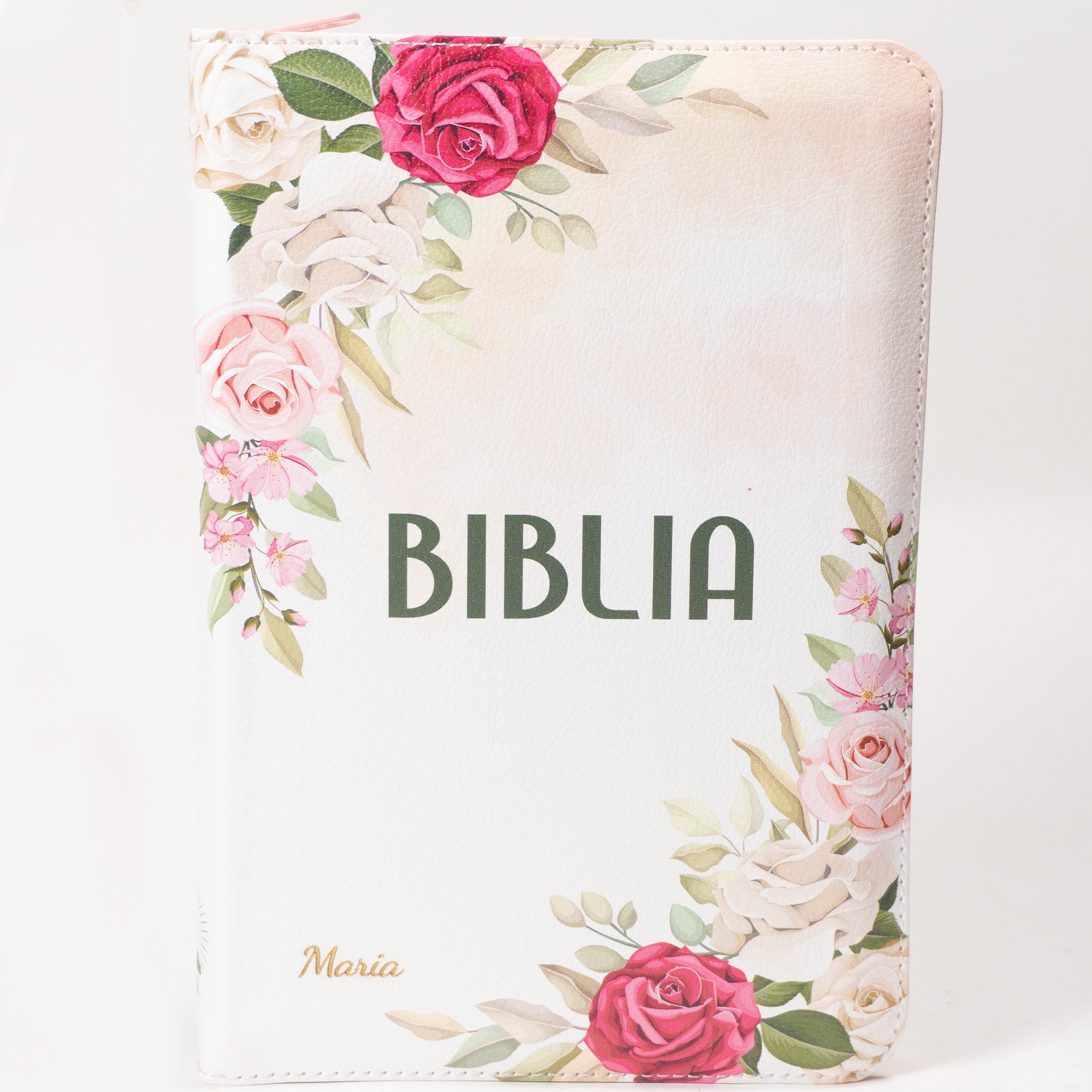 Biblie personalizată cu numele Maria - Biblie marime medie, piele ecologică, model floral alb, fermoar, index, margini aurii, cuv. lui Isus cu rosu [057 F]