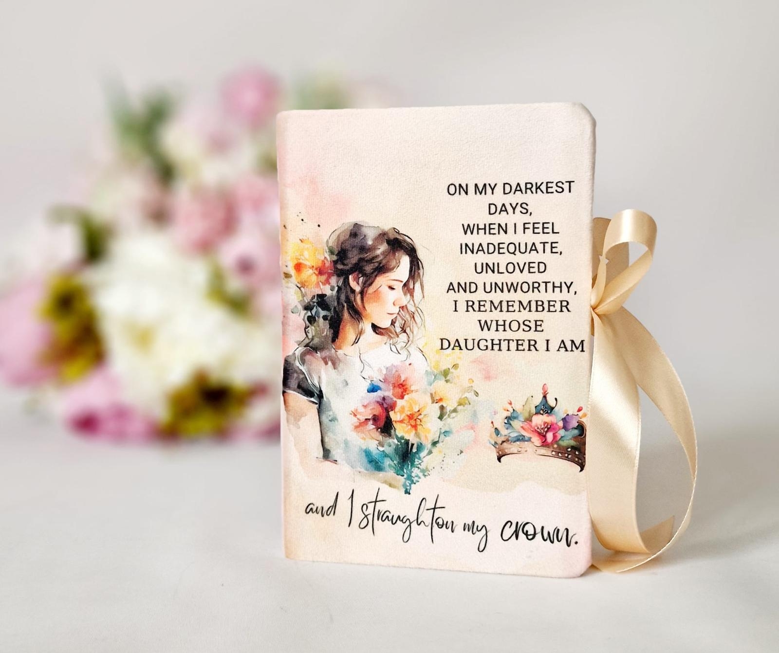 Biblia Cornilescu in lb romana, handmade, model 39, coperta de catifea, flexibila, cu panglică, marime medie, margini aurii, index, cuv. lui Isus cu rosu [SI 057 CAT]