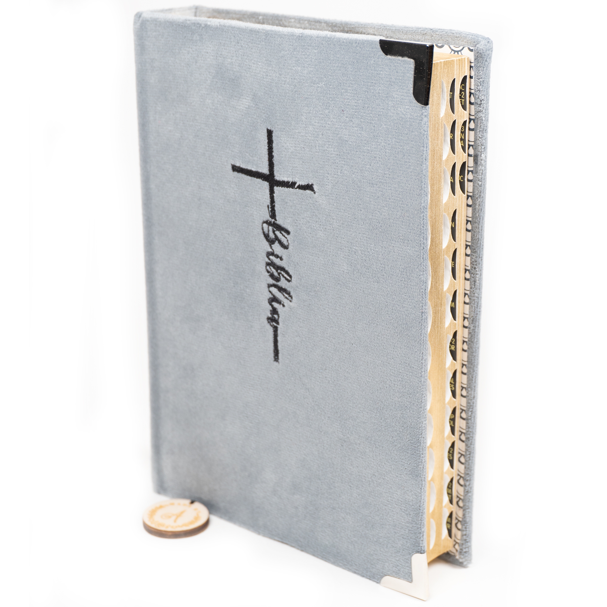 Biblia handmade, model 136, marime medie, coperta tare textila, margini aurii, index, cuv. lui Isus cu rosu [SI 057 HM]