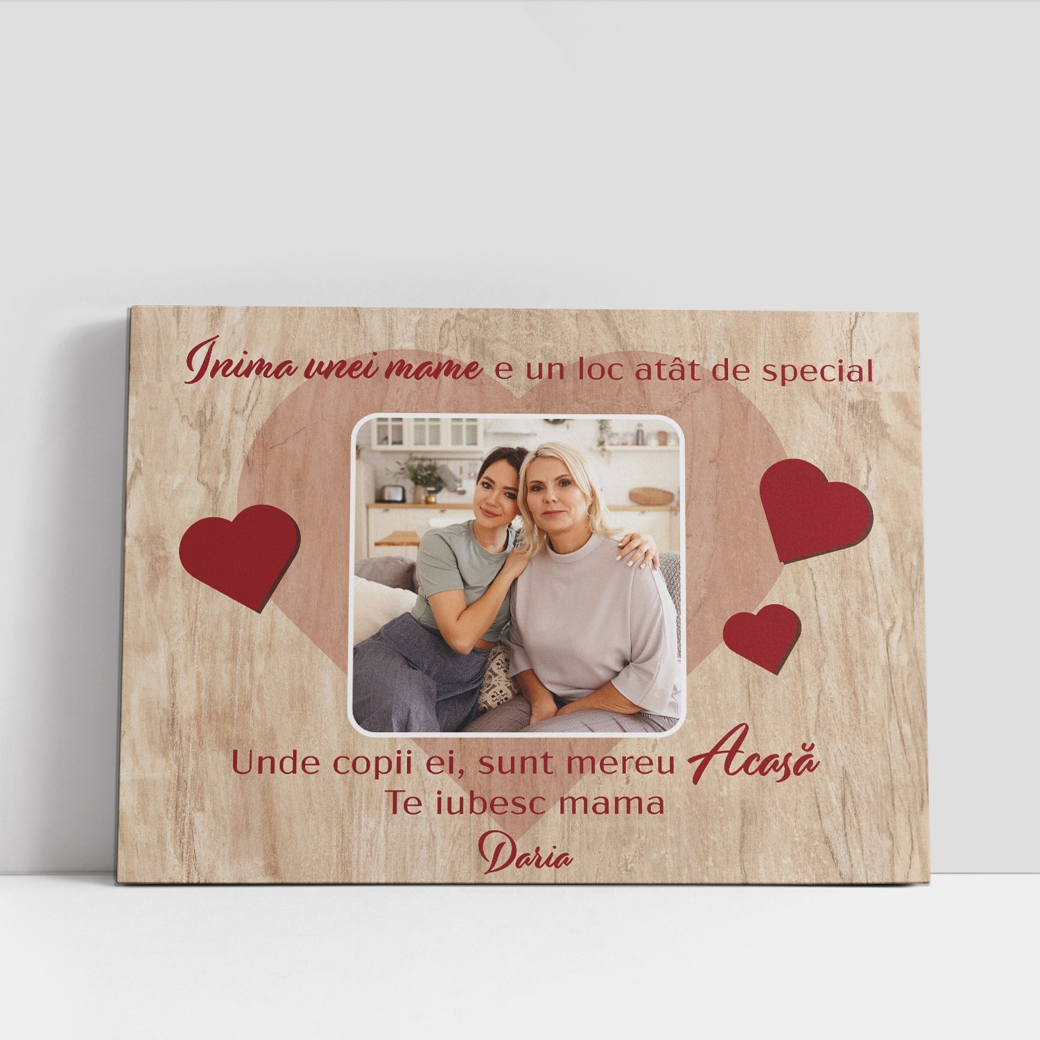 Tablou canvas personalizat cu poză și nume – Inima unei mame Tablou canvas personalizat cu poză și nume – Inima unei mame
