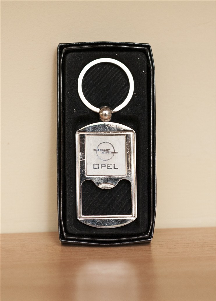 Breloc din metal - emblema auto - Opel Breloc din metal - emblema auto - Opel