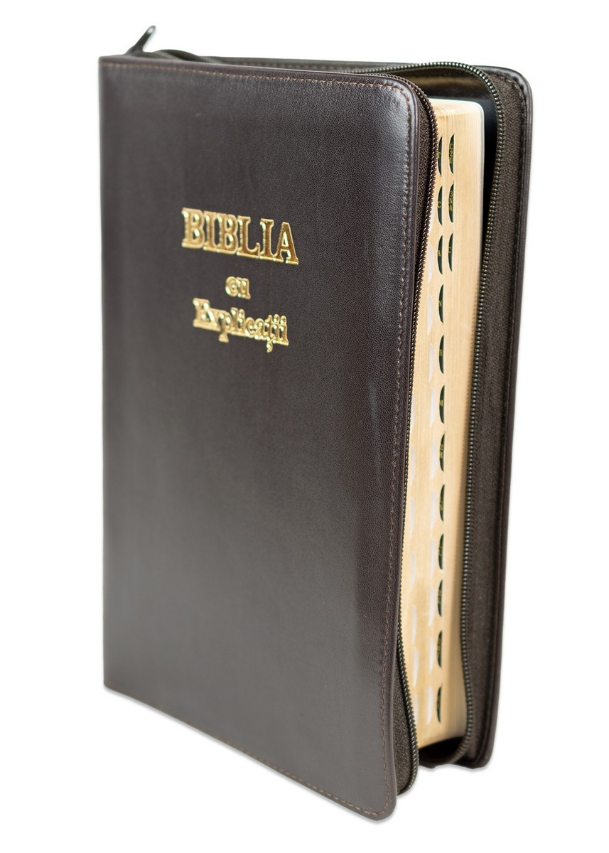 Biblia cu explicatii + concordanta biblica, piele naturala, maro inchis, fermoar, index, aurita, cuv. lui Isus cu rosu [CO 77 PFI]