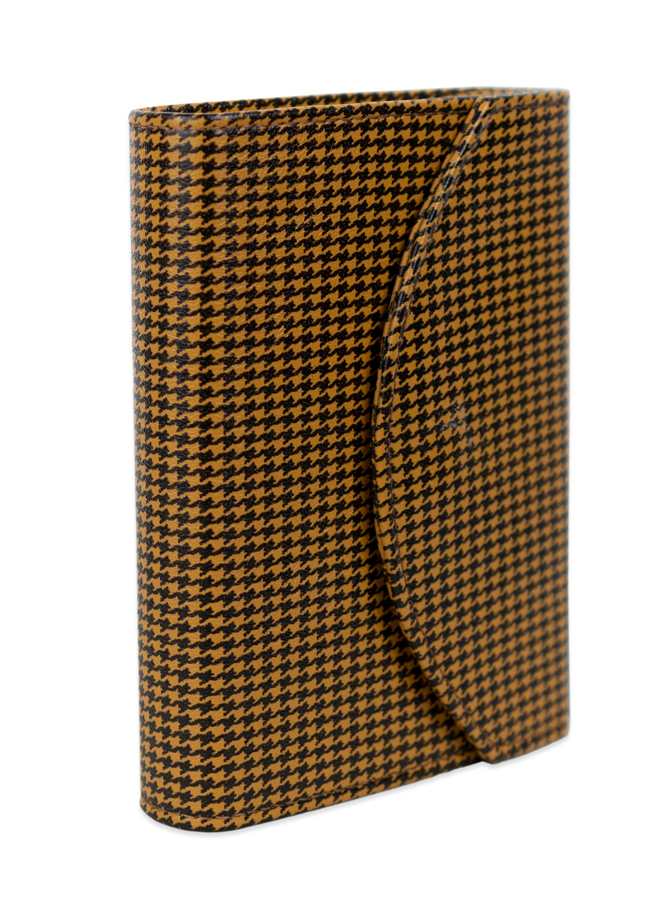 Biblia mica, din piele, nuanță de maro cu negru, clapeta cu capsa, index, margini aurii, cuv. lui Isus in rosu [MAR 047 PCI]