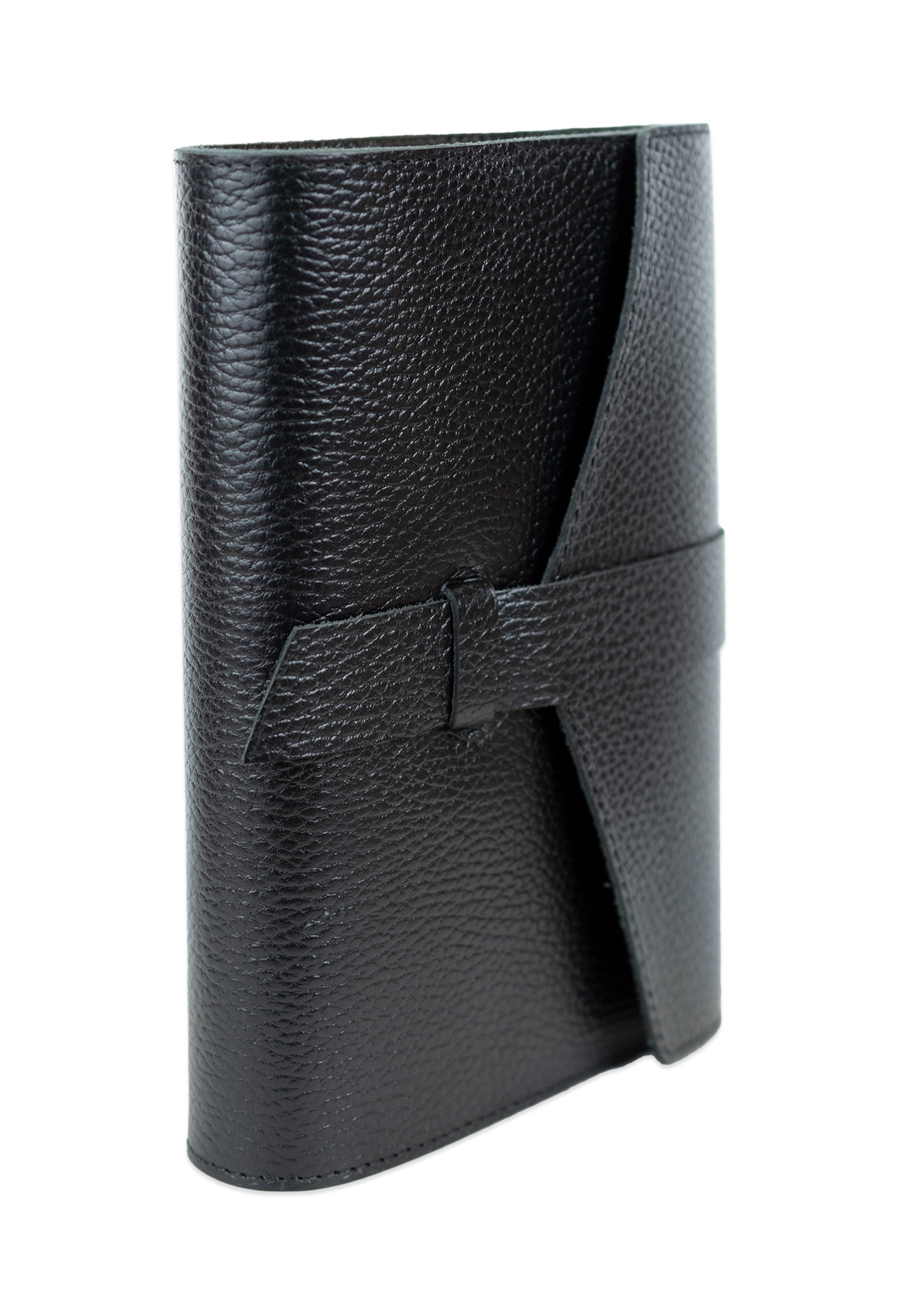 Biblia marime medie, neagră, piele, inchidere clapeta și baretă, margini aurii, index, cuv. lui Isus cu rosu [MAR 057 PCI]