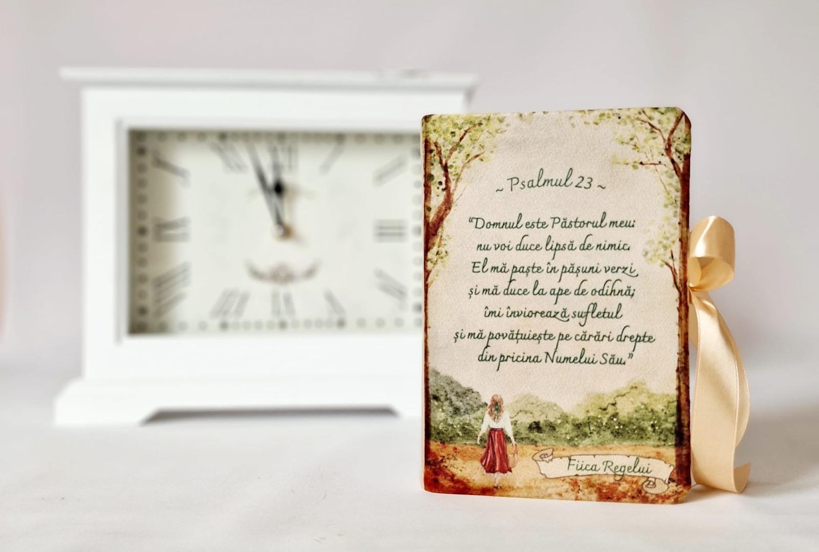 Biblia handmade, model 41, coperta de catifea, flexibila, cu panglică, marime medie, margini aurii, index, cuv. lui Isus cu rosu [SI 057 CAT]