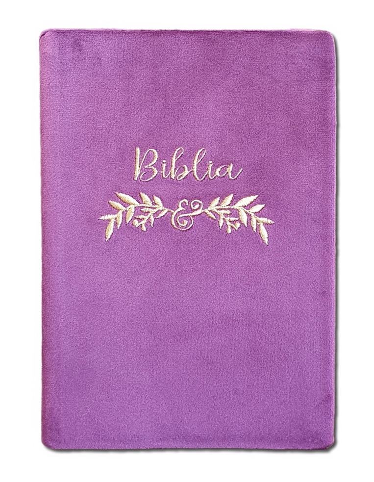 Biblia handmade, marime medie, coperta flexibila textila,culoare mov,margini albe . Biblia handmade, marime medie, coperta flexibila textila,culoare mov,margini albe .