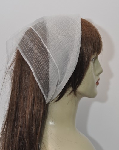 Batic spumă -Alb tesut  cu fir  alb (60x60cm)