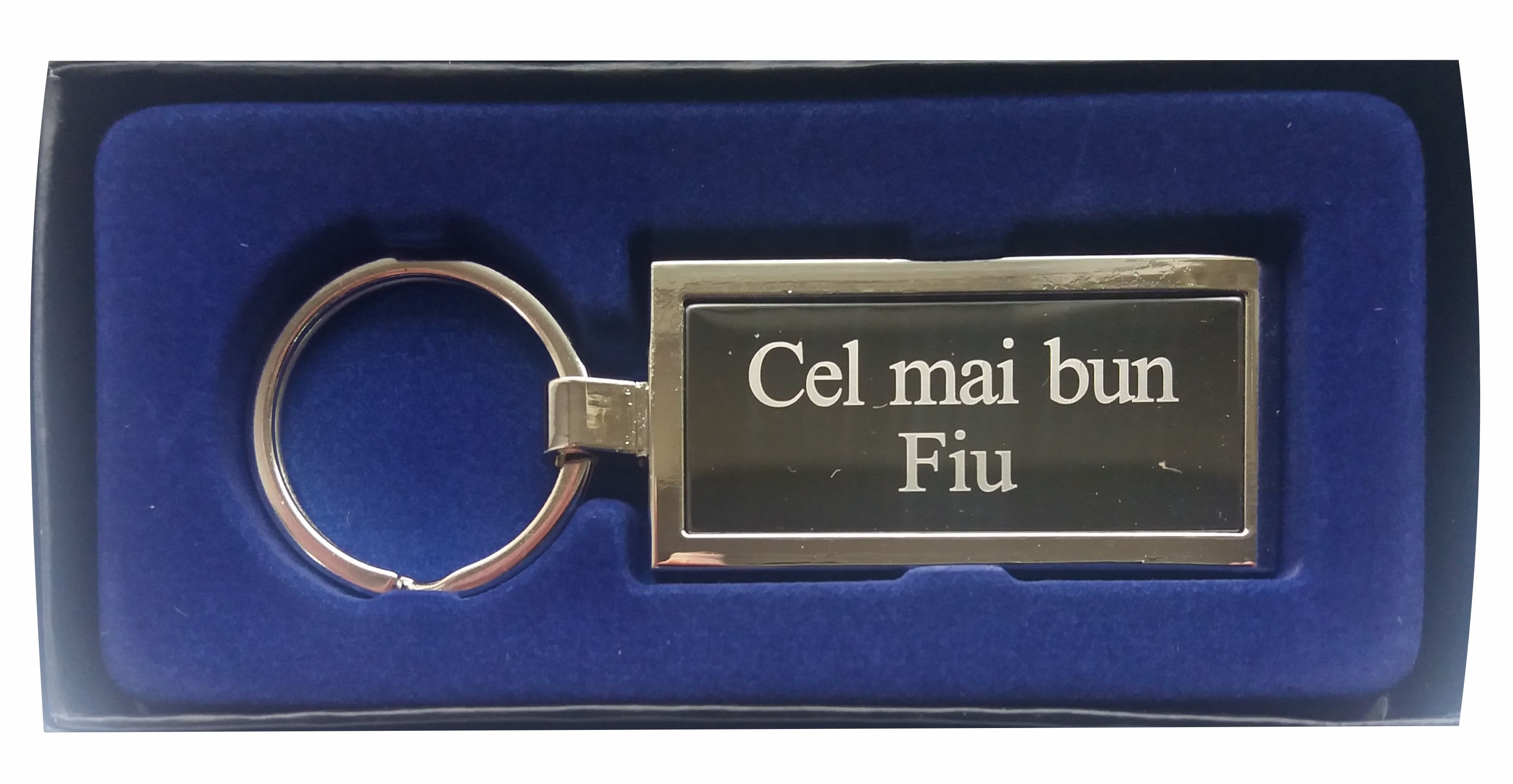 Breloc gravat barbatesc - Cel mai bun fiu  ( 8 cm x 2.5 cm ) Breloc gravat barbatesc - Cel mai bun fiu  ( 8 cm x 2.5 cm )