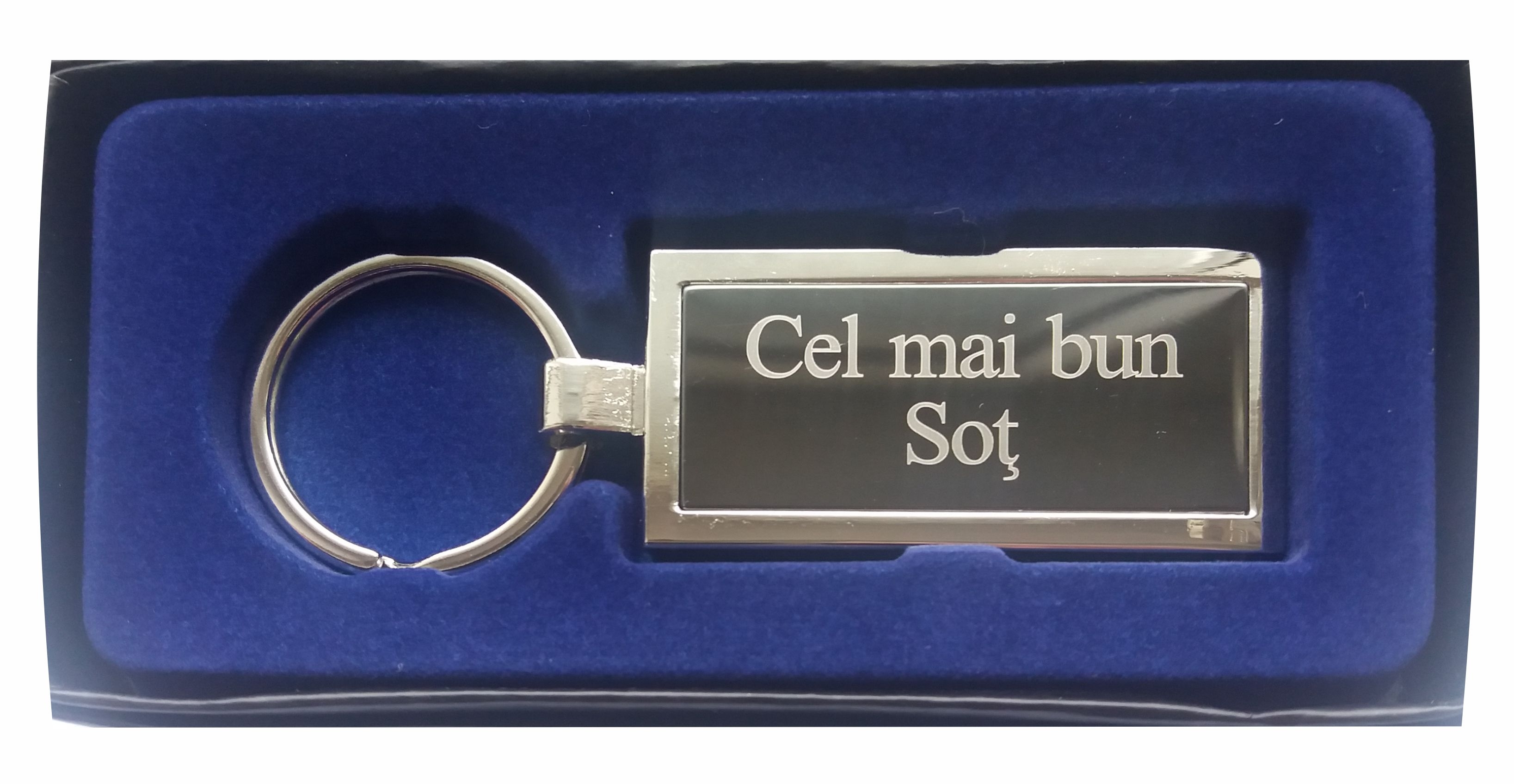 Breloc gravat barbatesc - Cel mai bun sot  ( 8 cm x 2.5 cm ) Breloc gravat barbatesc - Cel mai bun sot  ( 8 cm x 2.5 cm )