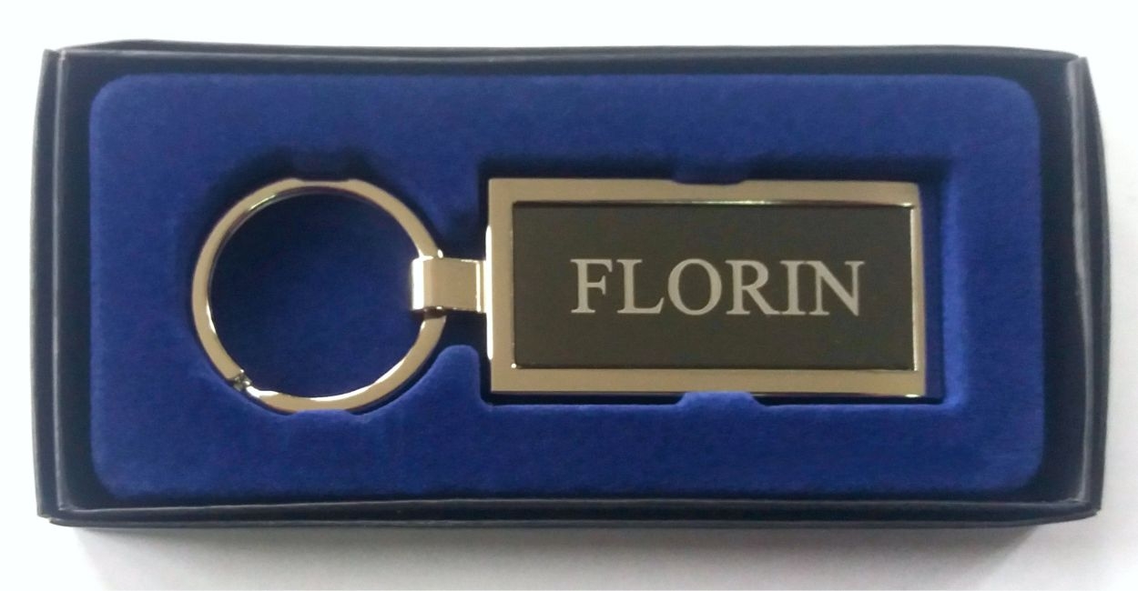 Breloc gravat barbatesc - Florin ( 8 cm x 2.5 cm ) Breloc gravat barbatesc - Florin ( 8 cm x 2.5 cm )