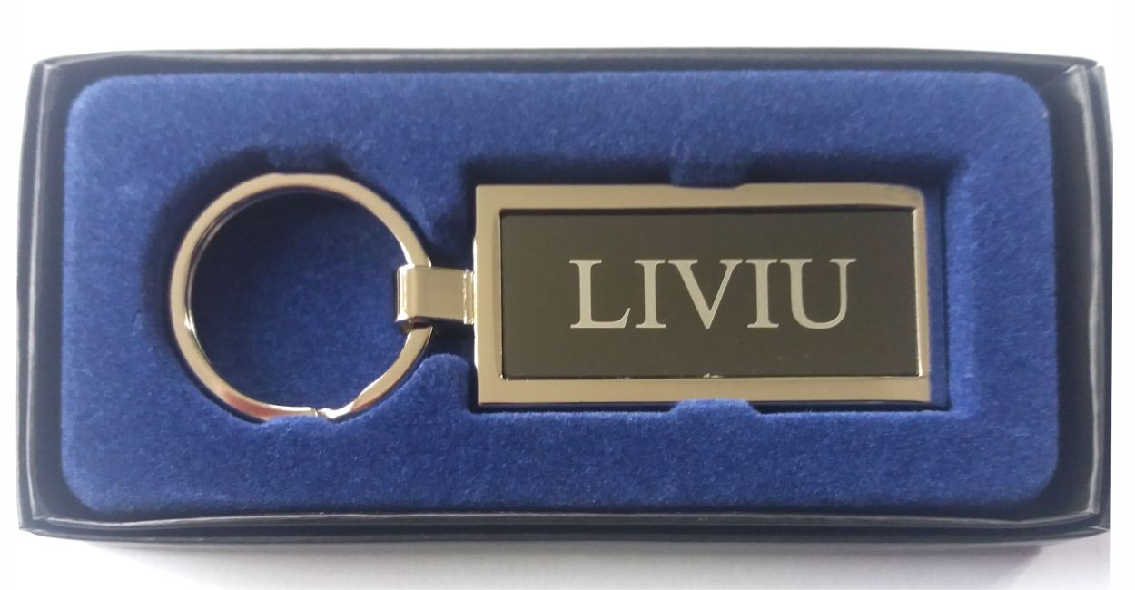 Breloc gravat barbatesc - Liviu ( 8 cm x 2.5 cm )