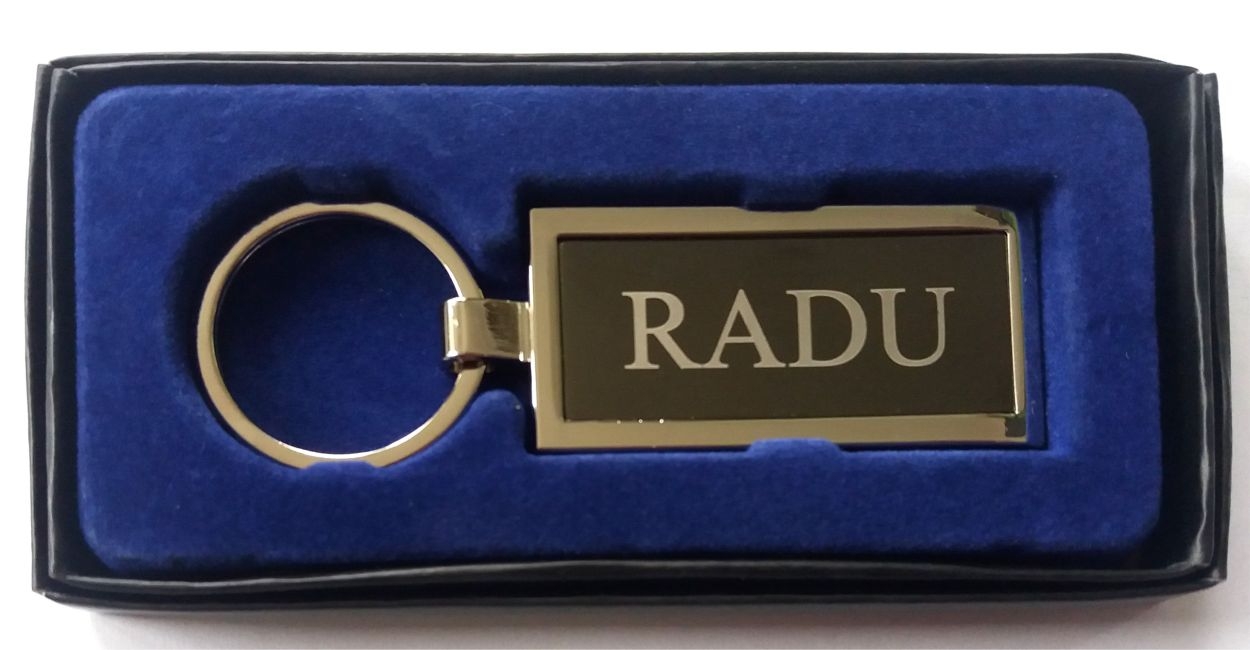 Breloc gravat barbatesc - Radu ( 8 cm x 2.5 cm ) Breloc gravat barbatesc - Radu ( 8 cm x 2.5 cm )