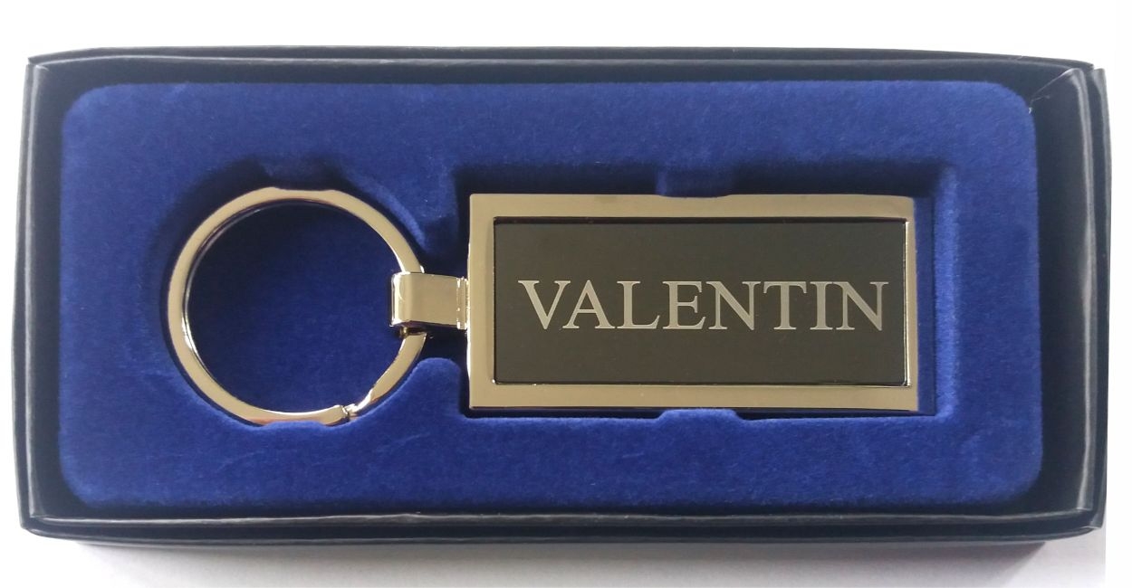 Breloc gravat barbatesc - Valentin ( 8 cm x 2.5 cm ) Breloc gravat barbatesc - Valentin ( 8 cm x 2.5 cm )