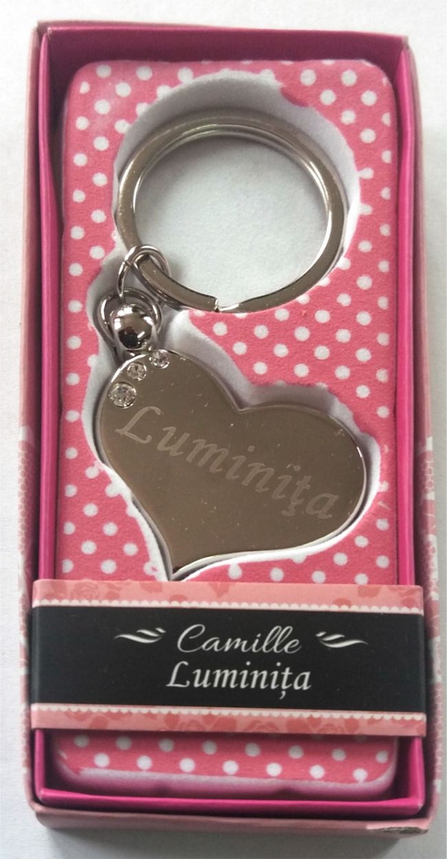 Breloc gravat inima  - Luminita ( 7 cm x 3.80 cm  ) Breloc gravat inima  - Luminita ( 7 cm x 3.80 cm  )