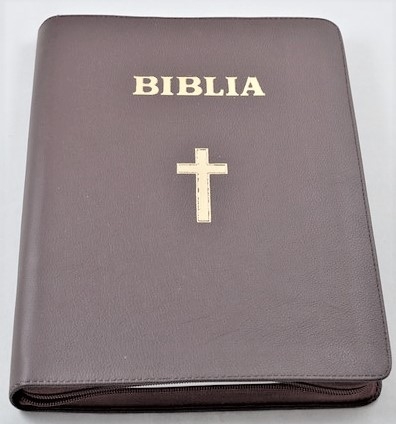 Biblia Ortodoxa, marime foarte mare, coperta piele, maro inchis, fermoar, scris foarte mare (cu aprobarea Sf. Sinod) Biblia Ortodoxa, marime foarte mare, coperta piele, maro inchis, fermoar, scris foarte mare (cu aprobarea Sf. Sinod)