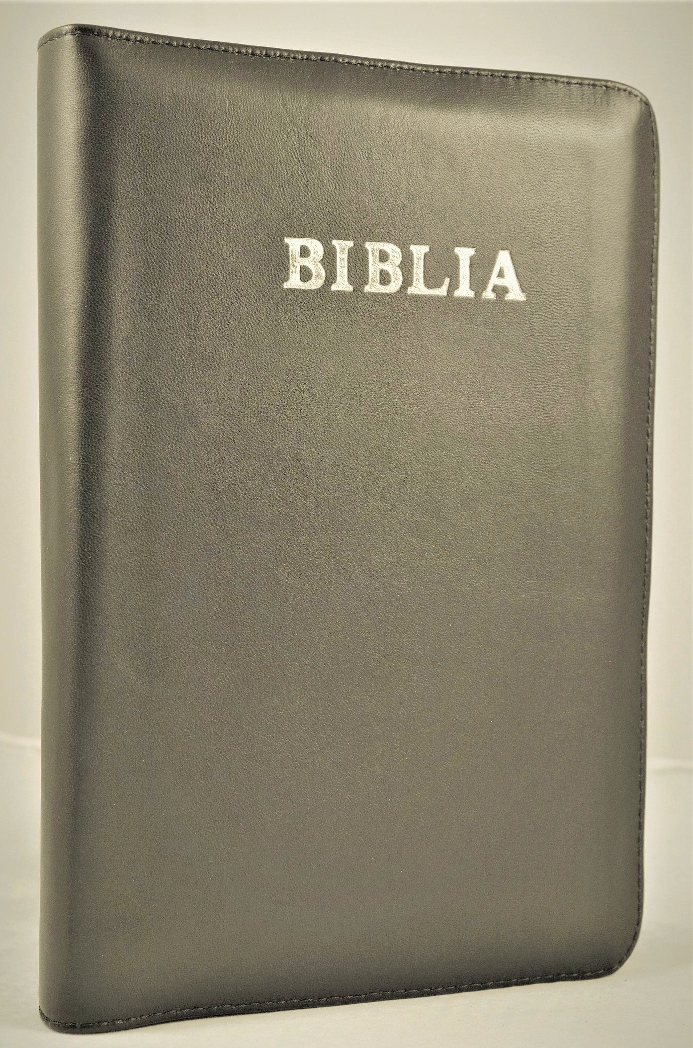 Biblia Deschisa - biblie de studiu, marime mare, piele, maro, fermoar Biblia Deschisa - biblie de studiu, marime mare, piele, maro, fermoar