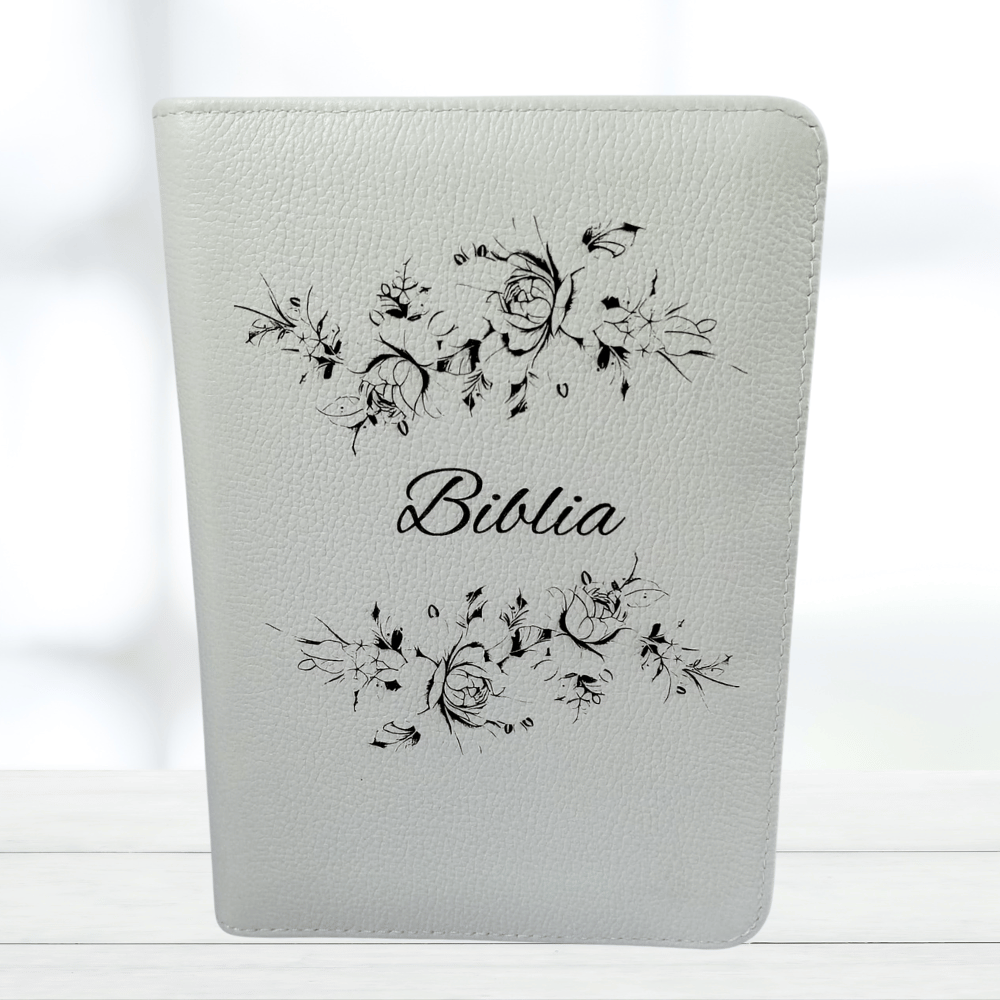 Biblie din piele gravată, model 16, marime medie,  albă, fermoar, index, margini aurii, cuv. lui Isus cu rosu [SB 057 PFI]