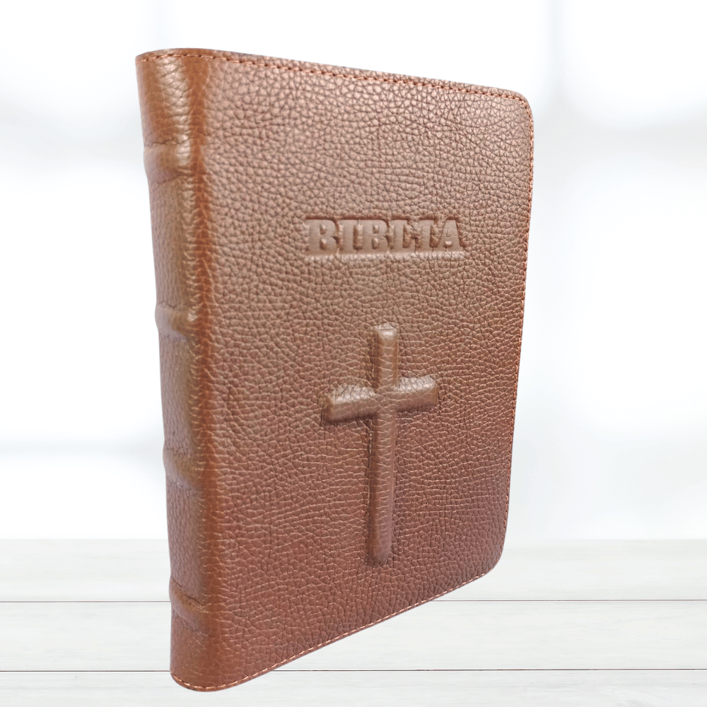 Biblie din piele handmade, marime medie, maro, simbol cruce, fara fermoar, index, margini aurii, cuv. lui Isus cu rosu [057 I]