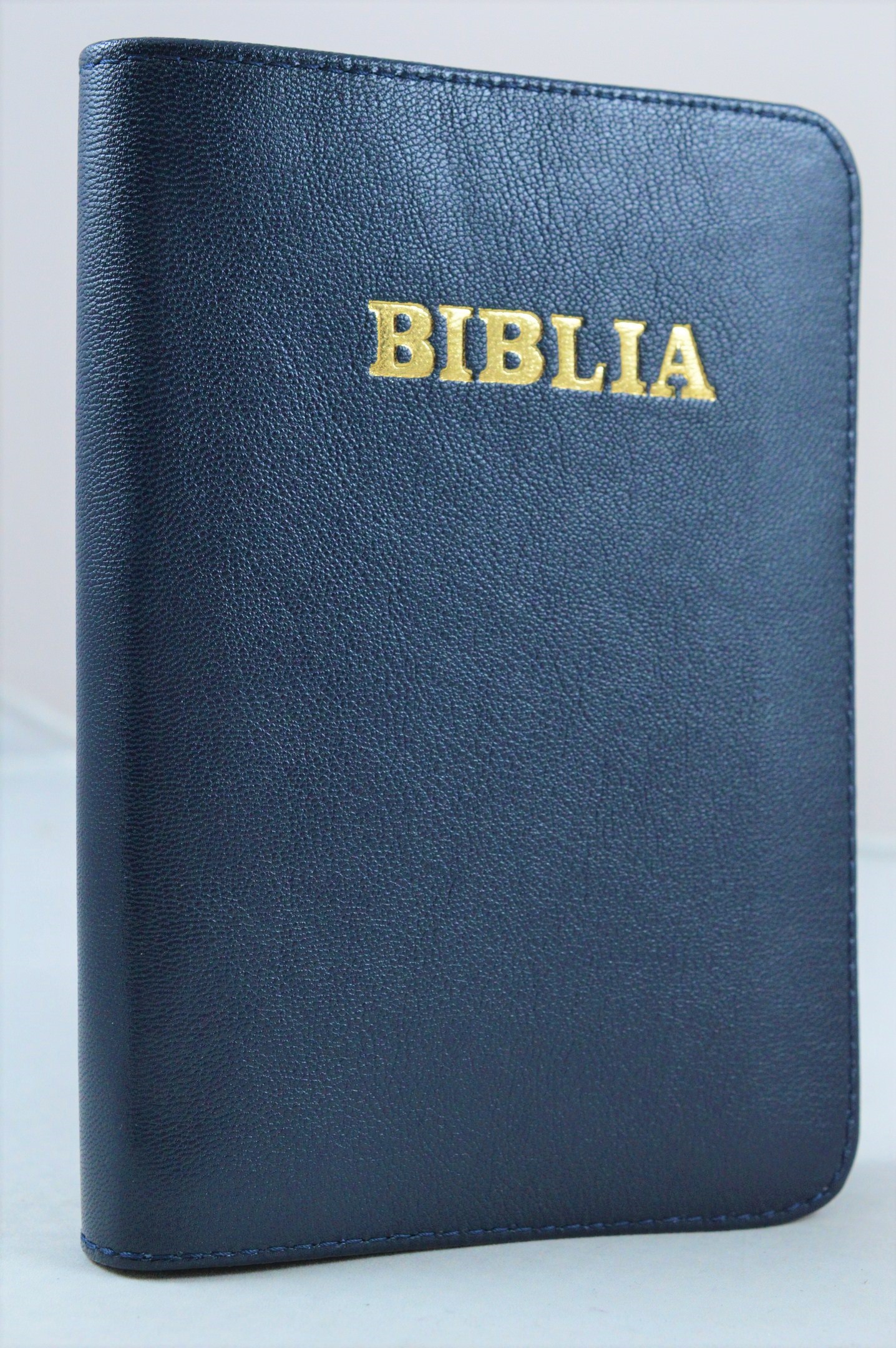 Biblia Planului Profetic - piele, bleumarin, mare, fermoar, margini aurite, cuv. lui Isus cu rosu Biblia Planului Profetic - piele, bleumarin, mare, fermoar, margini aurite, cuv. lui Isus cu rosu
