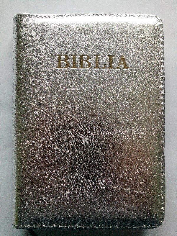 Biblie din piele, mica, argintie, margini albe fermoar [043 PF]