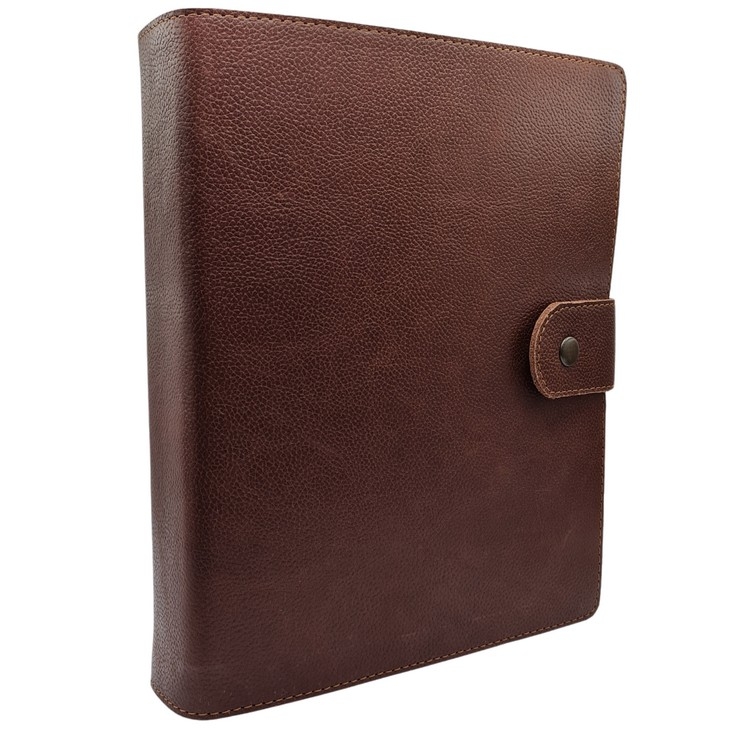 Biblia de studiu inductiv (trad. D. Cornilescu), piele naturala, maro, cu baretă și capsă Biblia de studiu inductiv (trad. D. Cornilescu), piele naturala, maro, cu baretă și capsă