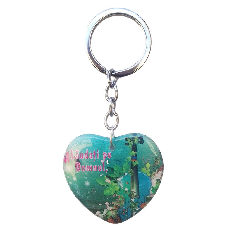 Breloc inima cu vioara metal si plastic-Laudati pe Domnul Breloc inima cu vioara metal si plastic-Laudati pe Domnul