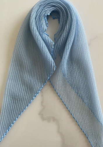 Batic plisat - Albastu deschis (60x36 cm) Batic plisat - Albastu deschis (60x36 cm)