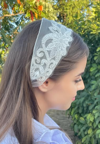 Bentițe cu accesorii cusute manual - alb Bentițe cu accesorii cusute manual - alb