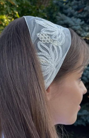 Bentițe cu accesorii cusute manual - crem Bentițe cu accesorii cusute manual - crem