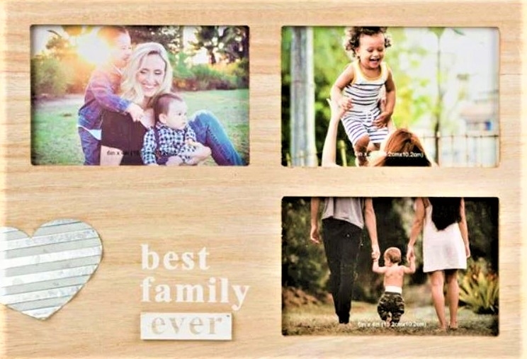 Rama foto din lemn - Best family ever - 3 poze (34x24cm) Rama foto din lemn - Best family ever - 3 poze (34x24cm)