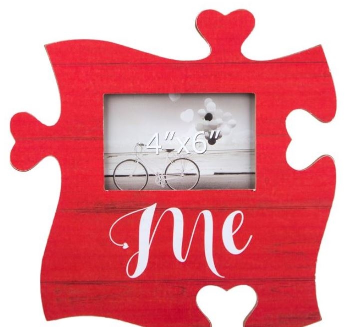 Rama foto din lemn, rosie, Puzzle - Me - 1 poza de 15x10cm Rama foto din lemn, rosie, Puzzle - Me - 1 poza de 15x10cm