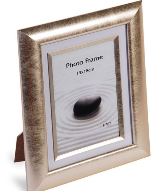 Rama foto aurie - 1 poza de 13x18cm Rama foto aurie - 1 poza de 13x18cm