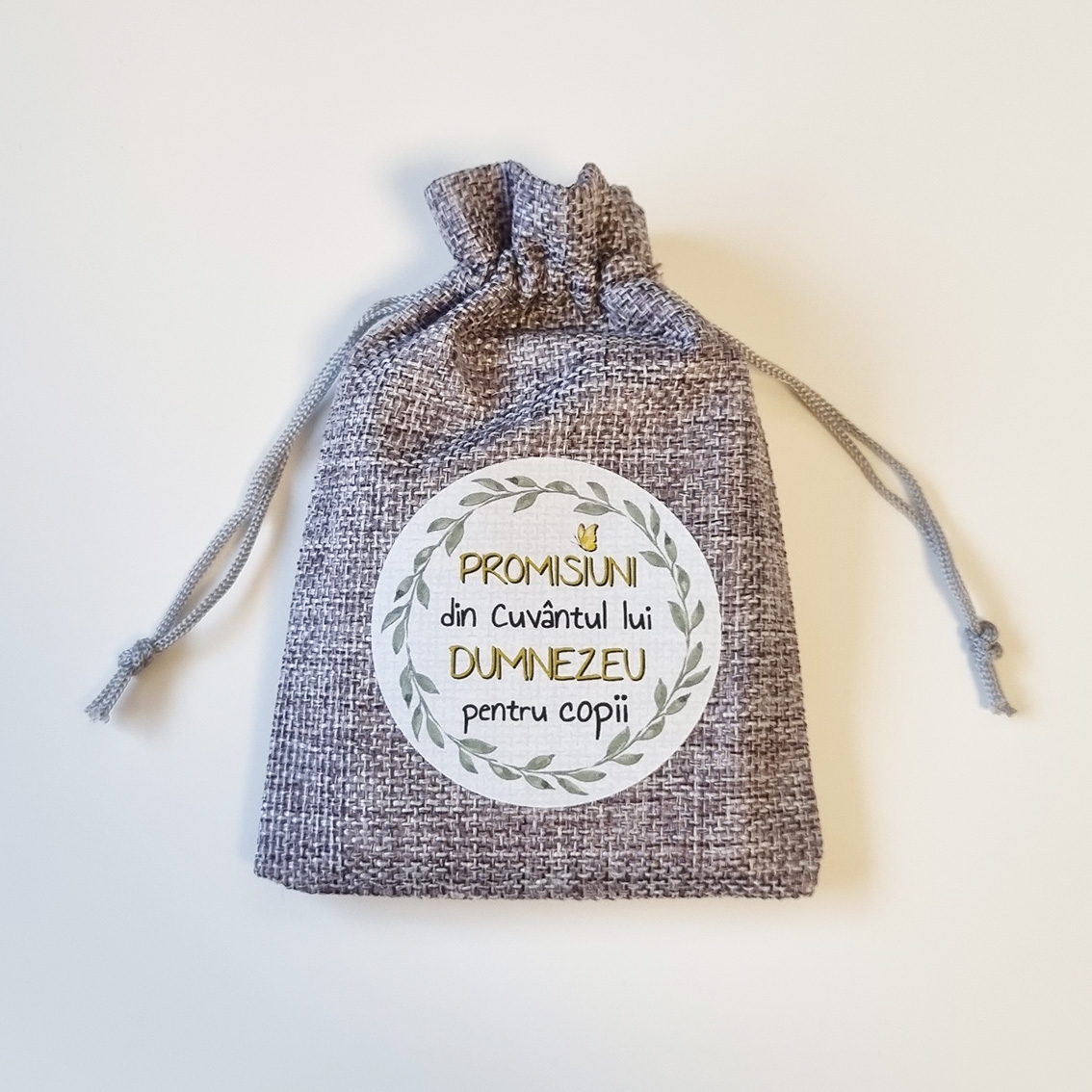 Săculeț cu promisiuni din Cuvântul lui Dumnezeu pentru COPII (gri) Săculeț cu promisiuni din Cuvântul lui Dumnezeu pentru COPII (gri)